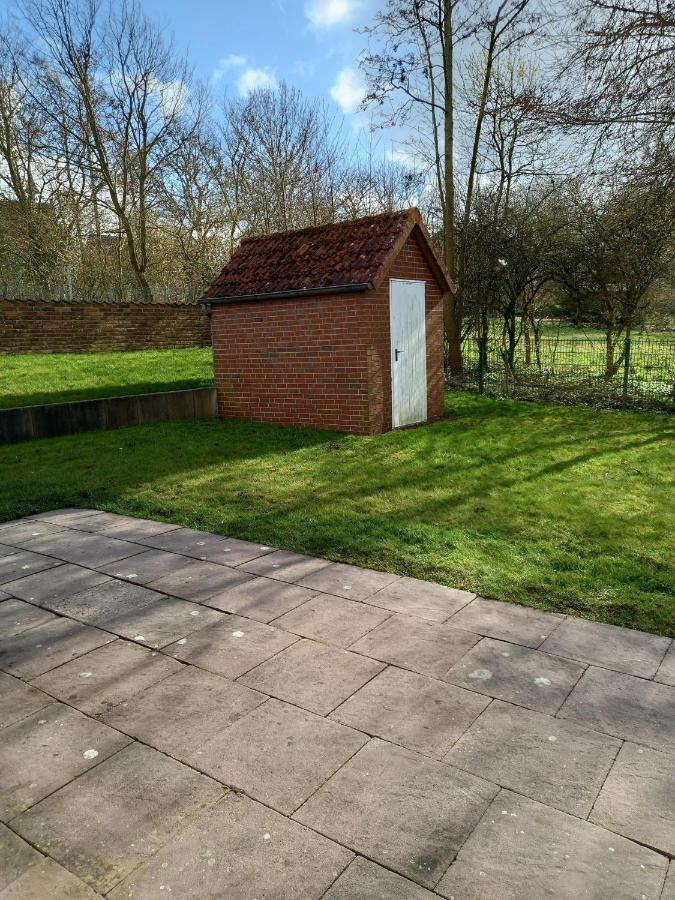 *Engels - Ferienwohnungen Krummhörn Buitenkant foto